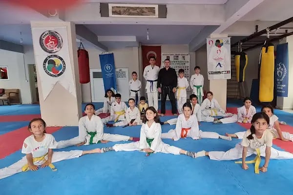 Murkendo Dövüş Sanatları ve Spor Akademisi - Resim 2
