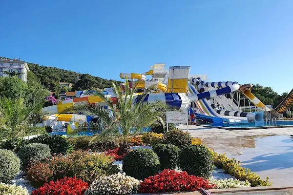 Nirvana Beach Club&amp;Cafe - Resim 5