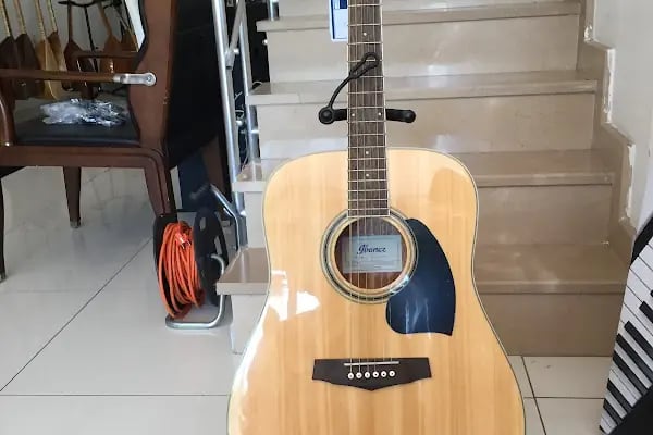 Music house Store Mahmutlar Bağlama Gitar Keman Piyano Şan dersi ve Konservatuvar hazırlık Eğitimi ve Enstrüman satışı - Resim 5