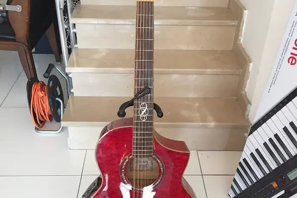 Music house Store Mahmutlar Bağlama Gitar Keman Piyano Şan dersi ve Konservatuvar hazırlık Eğitimi ve Enstrüman satışı - Resim 6
