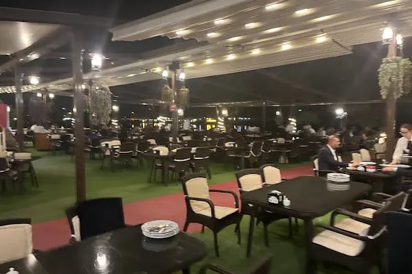 Royal Cafe&amp; Bilardo - Resim 17