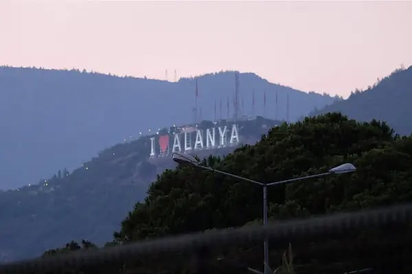 Alanya Yatçılar ve Gezi Tekneleri Deniz Yolcu Taşıma Kooperatifi - Resim 10
