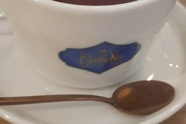Ophelia Patisserie - Resim 12