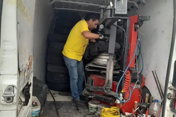 Konlastik Oto Mobil Lastik 7/24 Yol Yardım - Resim 7
