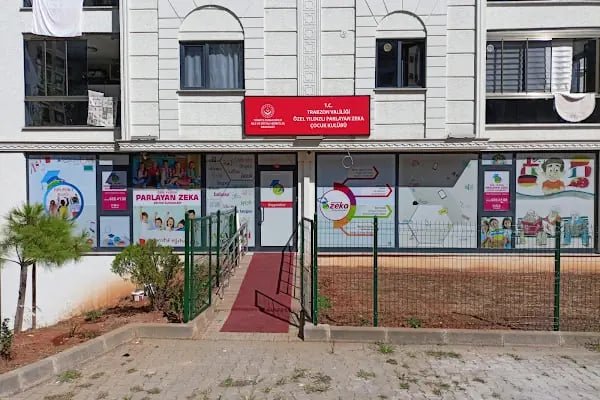 Özel Yıldızlı Parlayan Zeka Çocuk Kulübü - Resim 4
