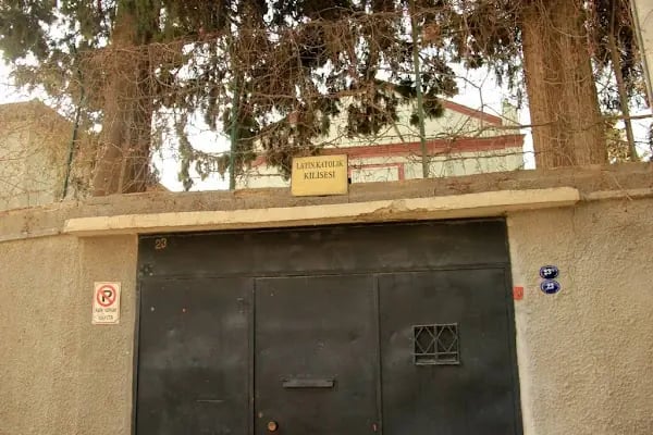 St. Babihist Latin Kilisesi - Resim 11
