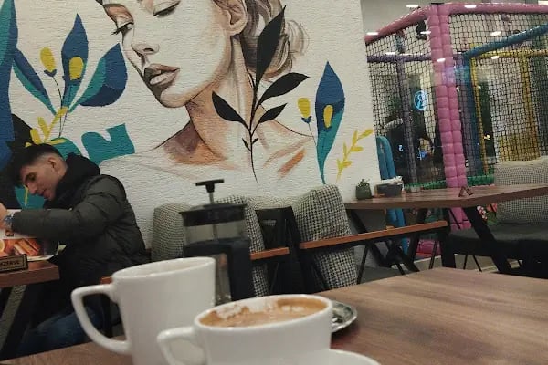 Mona Cafe - Resim 15