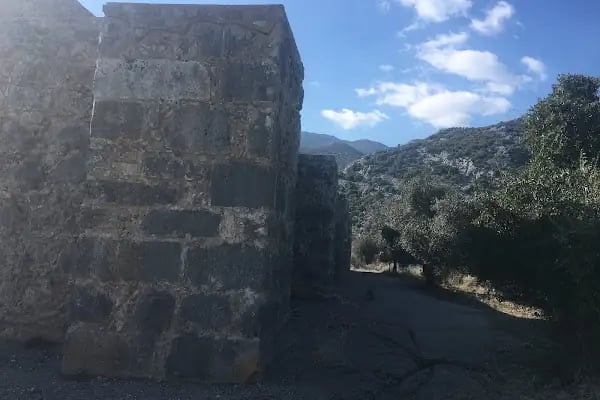 Kırkgöz Han Kervansaray - Resim 14