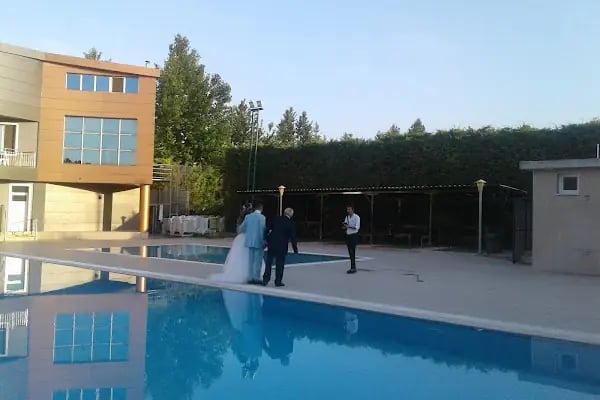 Süngü Spor Tesisi - Resim 14