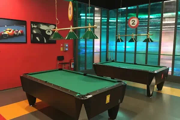 Palace Cafe &amp; Restaurant Bowling - Resim 11