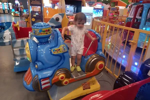 Palace Cafe &amp; Restaurant Bowling - Resim 7