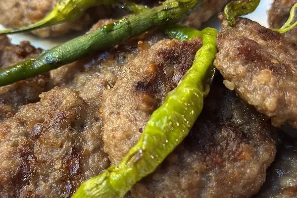 KOMAROĞLU KÖFTE TANER USTA - Resim 3