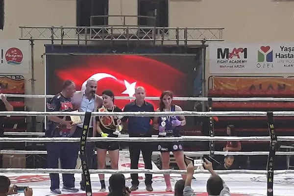 Atatürk Spor Salonu - Resim 6