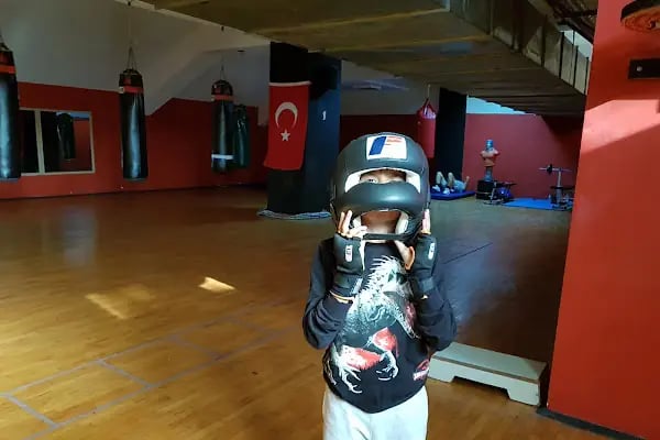 Atatürk Spor Salonu - Resim 11