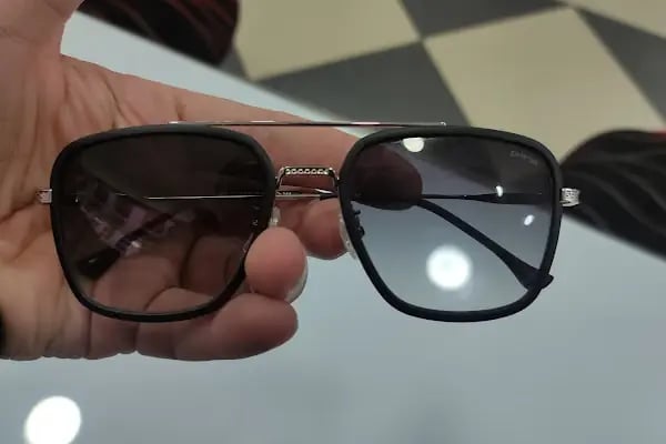 Elegance Merkez Optik ve Lens - Resim 5
