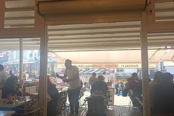 Güven Cafe - Resim 17