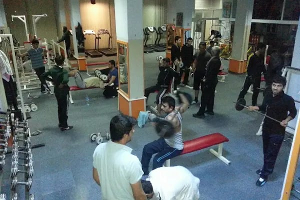Class Spor Center - Resim 3