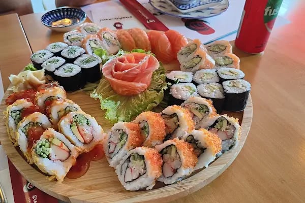 Sushinami Far East Cuisine - Resim 3