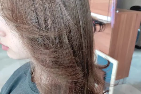 Kübra Kabil Saç Tasarım ve Güzellik Salonu - Resim 20
