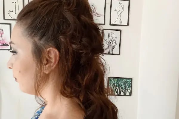 Kübra Kabil Saç Tasarım ve Güzellik Salonu - Resim 18