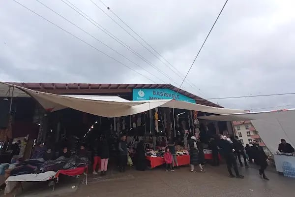 Basiskele Moda Pazar pazarı - Resim 7