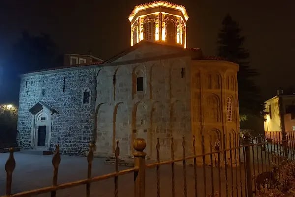St. Michael Kilisesi - Resim 2