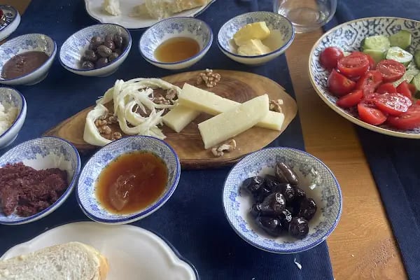 Kadıköy Kahvaltı ve Meyhane Bitez - Resim 4