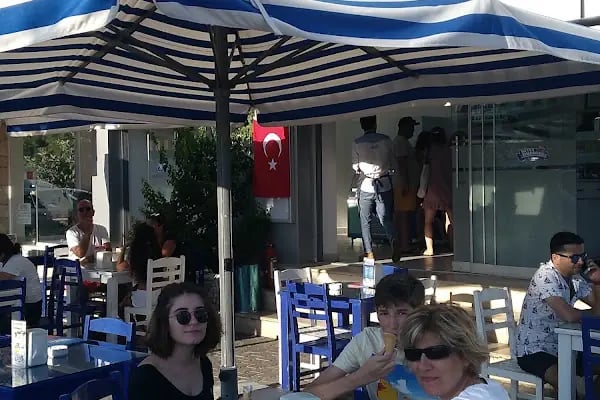 BİTEZ DONDURMA VE WAFFLE Turgutreis - Resim 13