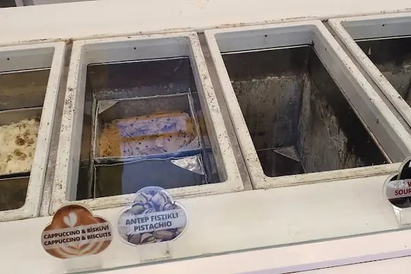 BİTEZ DONDURMA VE WAFFLE Turgutreis - Resim 12