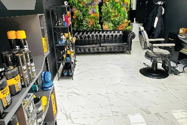 Barbero Anatomik Saç Kesimi - Resim 5