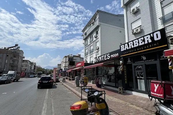 Barbero Anatomik Saç Kesimi - Resim 14