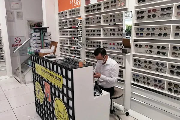 Emo Optik Alanya Cadde - Resim 19