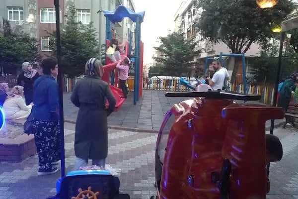 Yenigün Parkı - Resim 16