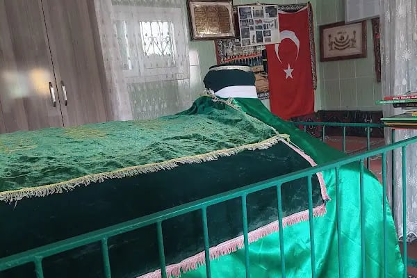 Zilli Baba Türbesi - Resim 17