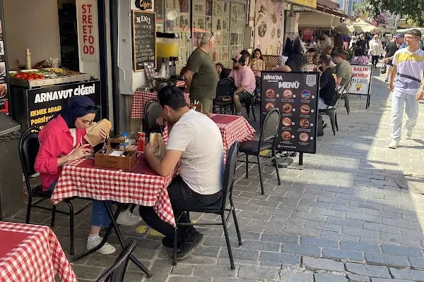 Mira’da Kokoreç Sokak Lezzetleri - Resim 1
