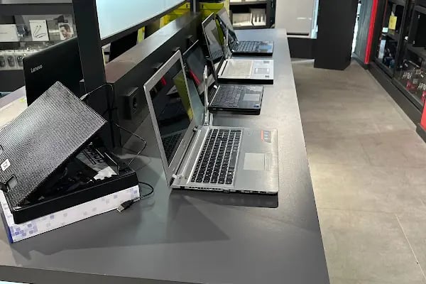 Baburtech Bilişim A.Ş. Bilgisayar Notebook Servis Onarım Laptop Yedek Parça - Resim 7