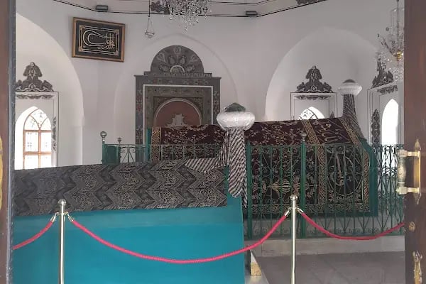 Süleyman Çelebi Türbesi - Resim 12