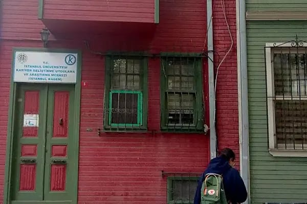 İstanbul Üniversitesi Kariyer Geliştirme Uygulama ve Araştırma Merkezi - Resim 6