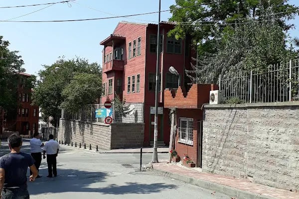 İstanbul Üniversitesi Kariyer Geliştirme Uygulama ve Araştırma Merkezi - Resim 2