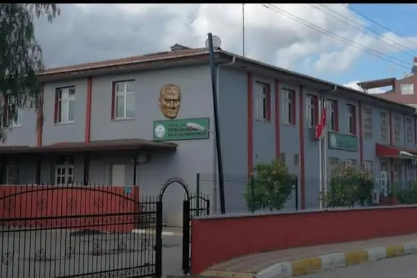 ÖZGÜR DOĞA GERİ DÖNÜŞÜM ATIK TOPLAMA AYIRMA VE DÖNÜŞÜM - ANTALYA - Resim 1