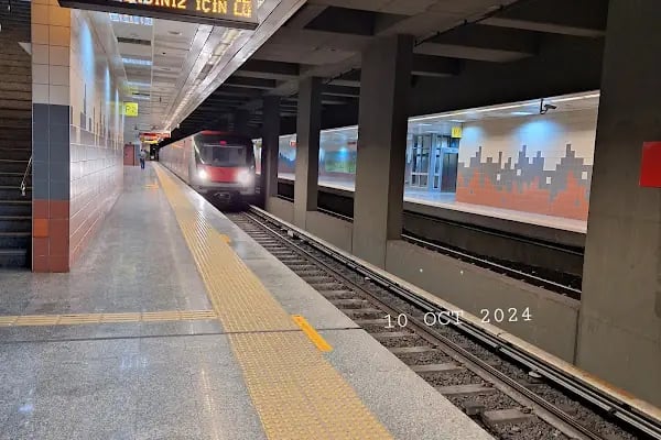 Fatih Metro İstasyonu - Resim 1