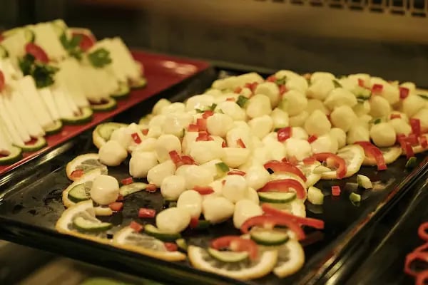 Hoşgeldiniz Kilo ile Kahvaltı Kebap Meze Döner Kafe - Resim 10