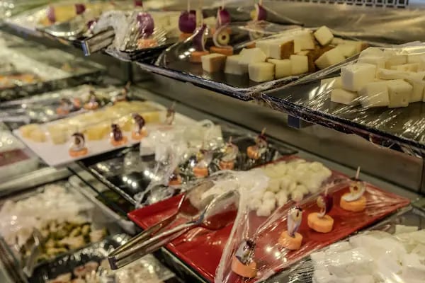 Hoşgeldiniz Kilo ile Kahvaltı Kebap Meze Döner Kafe - Resim 19