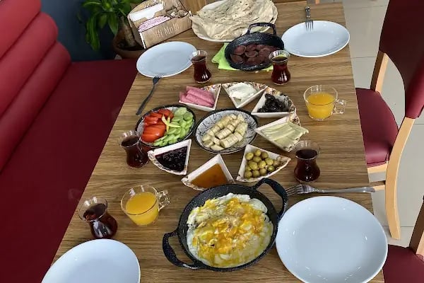 Bi Mola Cafe Bistro - Resim 6