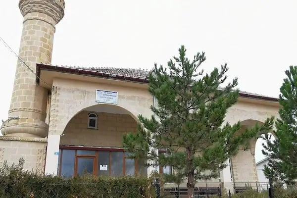 Akören Ak Cami - Resim 4