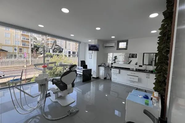 Özel Alanya Ünal Dental Ağız ve Diş Sağlığı Polikliniği - Resim 3