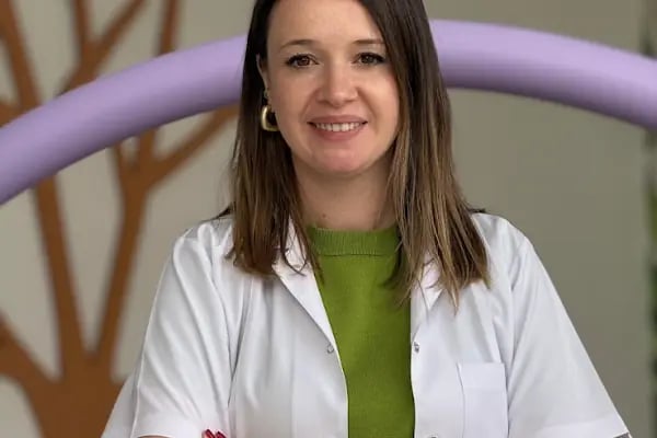 Dr.Dt. Nihan Cevlek Yıkarbaba - Resim 2