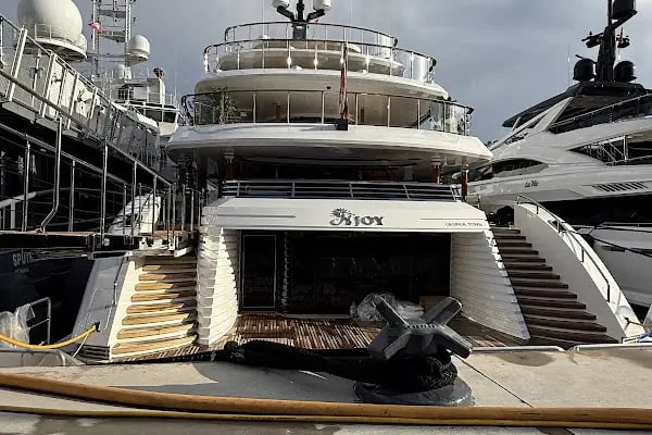 Port Azure Marina - Resim 6