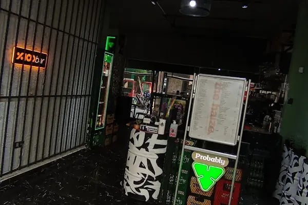 The Haize Coffee Shop - Resim 13