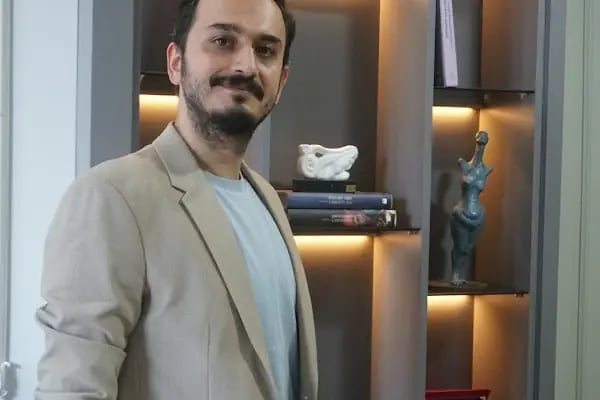 Opr. Dr. Ahmet AYDIN - Resim 2